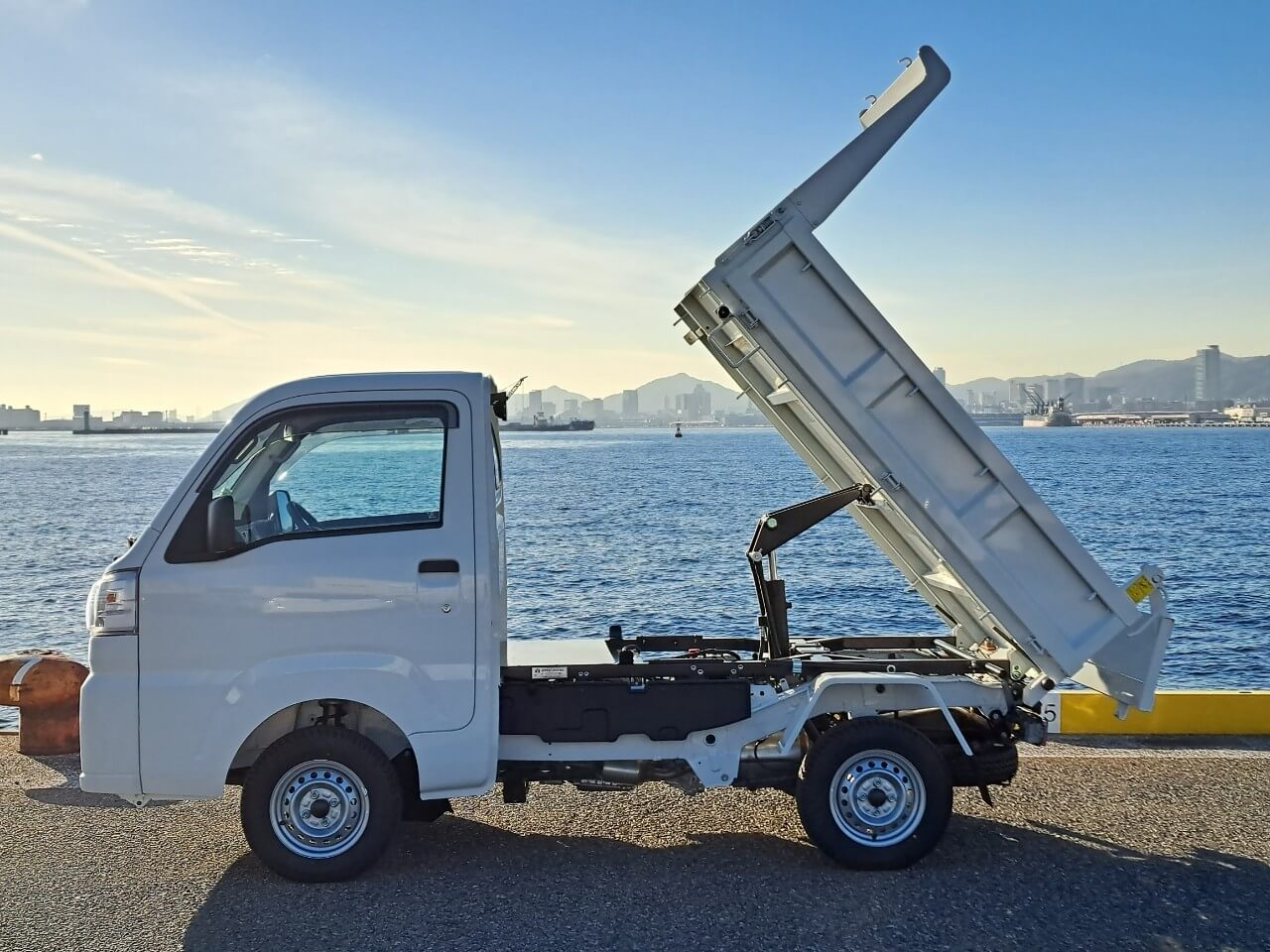 2022 Daihatsu Hijet HD Dump add image thumbnail